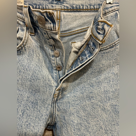 LEVI'S Women's 501 Jeans Size W26 / L26 - Light Blue, Button Fly, Quality - Picture 5 of 16